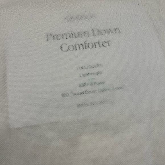 NWOT QUINCE Lightweight Premium Down Comforter Full/Queen 3904 - Picture 7 of 12